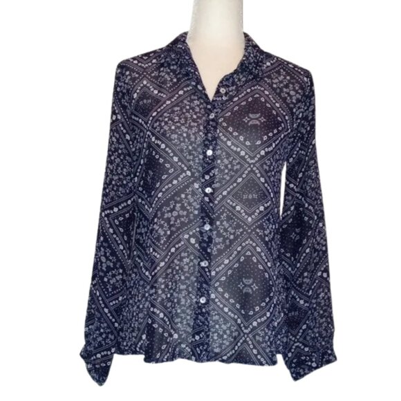 Denim Jeans & Casuals - Printed Button Up - Large - Picture 1 of 10